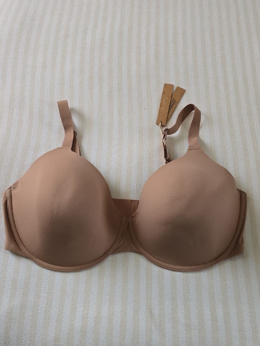 SKIMS Fits Everybody T-shirt Bra Size:40DD (40E) Sienna